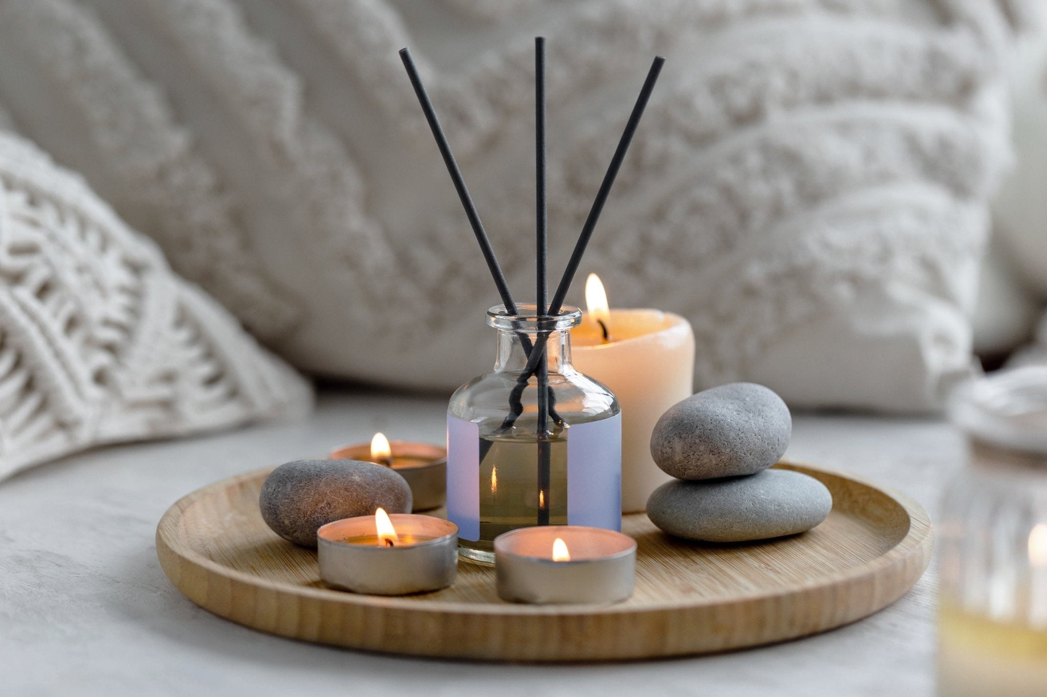 5 Cozy Scents for Winter: How Fragrances Set the Mood for the Season - Levoit