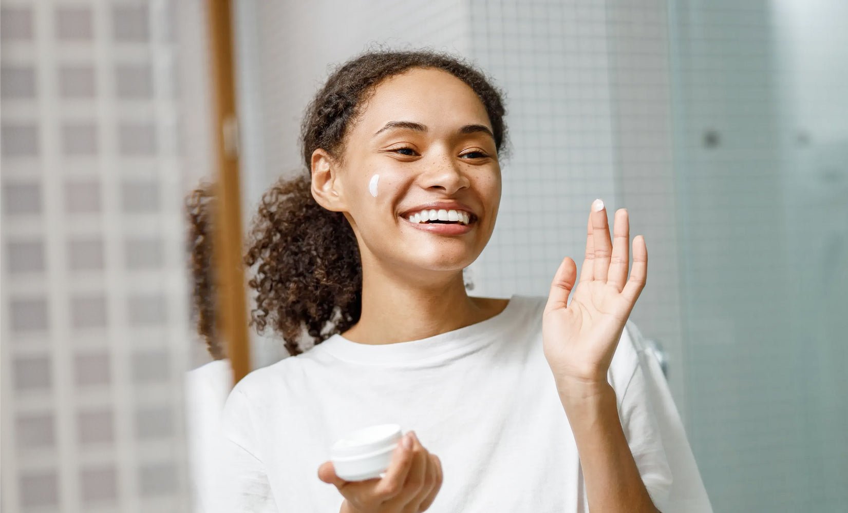 6 Tips To Protect Your Skin From Dry Air & Pollution - Levoit